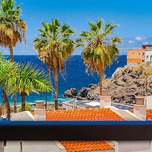 Family Apartment With 3 Bedrooms And Balcony Near Los Gigantes And Ocean